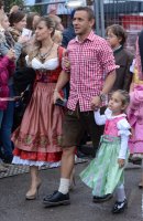 FUSSBALL 1. BUNDESLIGA:  Rafinha mit Frau und Kind