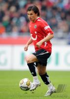 FUSSBALL 1. BUNDESLIGA: Hannover, HUSZTI Einzelaktion