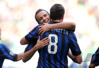 FUSSBALL SERIE A:  Jubel mit Matias Zarate Mauro , Thiago Motta (v. li., Inter Mailand)