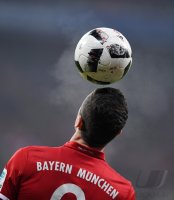 Fussball 1. Bundesliga Saison 16/17: FC Bayern Muenchen - RB Leipzig