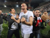 FUSSBALL International SERIE A 2011/2012:  Cagliari Calcio - Juventus Turin