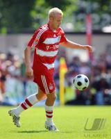 Fussball 1. Bundesliga: FC Bayern Muenchen, LELL am Ball