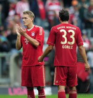 Fussball 1. Bundesliga, Saison 2011/2012:  Nils Petersen , Mario Gomez (v. li., FC Bayern Muenchen)