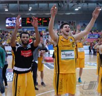 Basketball 1. Bundesliga  13/14  Walter Tigers Tuebingen - Phoenix Hagen