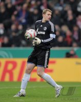 Fussball DFB Pokal 10/11 :  Torwart Manuel Neuer (FC Schalke 04)