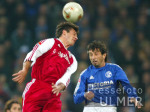 Fussball 1. Bundesliga: Schalke - Bayern, Zweikampf