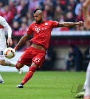 Fussball 1. Bundesliga Saison 15/16: FC Bayern Muenchen - VfB Stuttgart