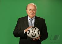 Fussball  International Blatter mit WM Ball