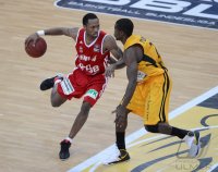 Basketball 1. Bundesliga 2012/2013:  Walter Tigers Tuebingen - Brose Baskets Bamberg