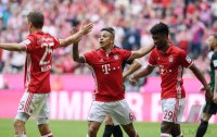 Fussball 1. Bundesliga Saison 2016/2017: FC Bayern Muenchen - FC Augsburg