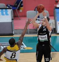 Basketball  1. Bundesliga  09/10  Walter Tigers Tuebingen - EWE Baskets Oldenburg