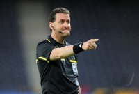 Fussball International Testspiel: Schiri Thomas Einwaller (AUT)