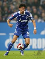 Fussball 1. Bundesliga: Schalke, KURANYI Einzelaktion