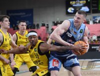 Basketball 2. Liga 21/22 Playoff Viertelfinale: Tigers Tuebingen - Eisbaeren Bremerhaven