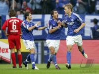 Fussball 1. Bundesliga: Schalke - Bayern, Jubel Schalke n. dem 1:1