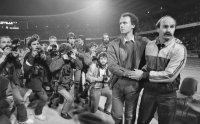 Fussball  Deutschland - Schweden; Beckenbauer, Koeppel