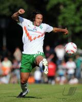 Fussball 1. Bundesliga, Saison 2010/2011, Werder: PIZARRO Einzelaktion
