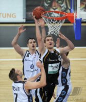 Basketball  1. Bundesliga  10/11   Walter Tigers Tuebingen - New Yorker Phantoms Braunschweig