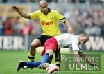 Fussball 1. Bundesliga: Dortmund - Hamburg, Zweikampf