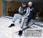 SKI   Weltcup Abfahrt Mnner Spassvgel;  Strobl (li) und  Krll  auf dem Schlitten