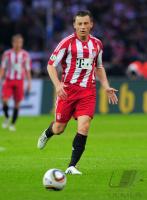 Fussball: DFB Pokal Finale: FC Bayern Muenchen, OLIC am Ball