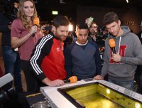 Offizielle Uebergabe der Gigaset ME Smartphones an den FC Bayern Muenchen