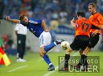 Fussball UI-Cup: Schalke - Liberec, Zweikampf