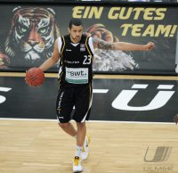 Basketball  1. Bundesliga  10/11   Walter Tigers Tuebingen - EWE  Baskets Oldenburg
