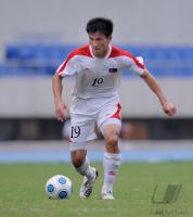 FUSSBALL INTERNATIONAL:  An Chol Hyok  (Nordkorea)