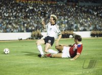Fussball  WM 1982: Rummenigge, Butcher