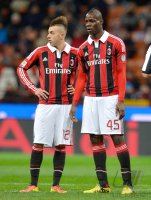 FUSSBALL SERIE A:  Stephan El Shaarawy, Mario Balotelli (v. li., AC Mailand)