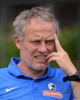 FUSSBALL 1. Bundesliga 2013/2014: Trainer Christian Streich (SC Freiburg)