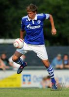 FUSSBALL, 1. BUNDESLIGA, SAISON 2010/2010: Schalke: HOEWEDES Einzelaktion