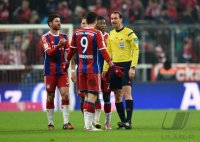 Fussball 1. Bundesliga Saison 14/15: FC Bayern Muenchen - FC Schalke 04