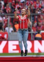 Fussball 1. Bundesliga Saison 16/17: FC Bayern Muenchen - SC Freiburg