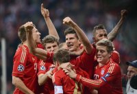 FUSSBALL INTERNATIONAL  CHL HALBFFINALE 11/12: JUBEL Mario Gomez (FC Bayern Muenchen)