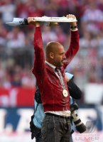 Fussball, 1. Bundesliga  Saison 13/14: JUBEL Trainer Pep Guardiola (FC Bayern Muenchen)