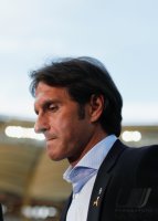 Fussball 1. Bundesliga 10/11:  Trainer Bruno Labbadia (VfB Stuttgart)