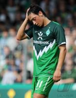Fussball: DFB Pokal, 1. Hauptrunde: Werder Bremen, OEZIL
