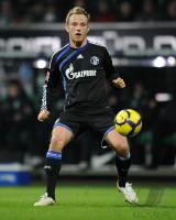 FUSSBALL, 1. BUNDESLIGA, 16. Spieltag: Schalke, RAKITIC Einzelaktion