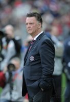 Fussball 1. Bundesliga  Saison 2010/2011:  Trainer Louis van Gaal (FC Bayern Muenchen)