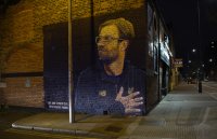 Fussball CHL 18/19 Achtelfinale: Trainer Klopp (FC Liverpool) als Wandmalerei