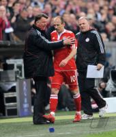 FUSSBALL  International CHL 09/10: FC Bayern  Muenchen - Olympique Lyon