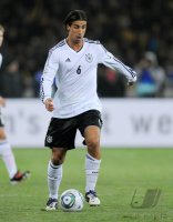 FUSSBALL INTERNATIONALES TESTSPIEL:  Ukraine - Deutschland, KHEDIRA am Ball