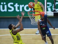 Barmer 2. Basketball Bundesliga  18/19: Tigers Tuebingen - Rostock Seawolves