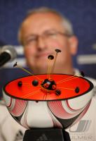 Fussball International Adidas Teamgeist 2  mit Chip