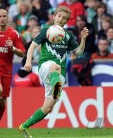 Fussball: 1. Bundesliga Saison 2010/2011: SV Werder Bremen, MARIN Einzelaktion