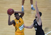 Basketball 1. Bundesliga 16/17 Hauptrunde: Walter Tigers Tuebingen -  s. Oliver Wuerzburg