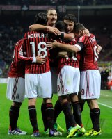 FUSSBALL SERIE A:  Alberto Aquilani, Zlatan Ibrahimovic, Robinho, Mark Van Bommel (v. li., AC Mailand)