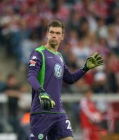 Fussball 1. Bundesliga Saison 14/15: Torwart Max Gruen (VfL Wolfsburg)